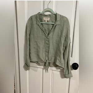 Cloth & Stone Anthropologie Button Up M Distressed Bleach Dye Top